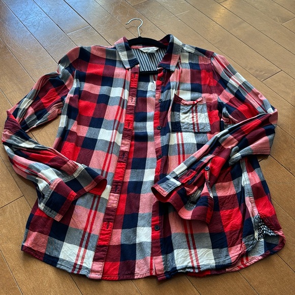 Christopher & Banks Red Plaid Button Down in Medium - Picture 1 of 6